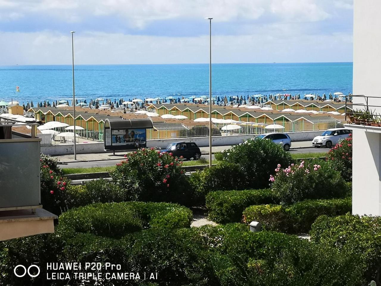 I Riflessi Del Mare Lägenhet Lido di Ostia Exteriör bild